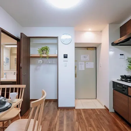 Kuromon Royal Niponbashi Apartment Osaka Room photo